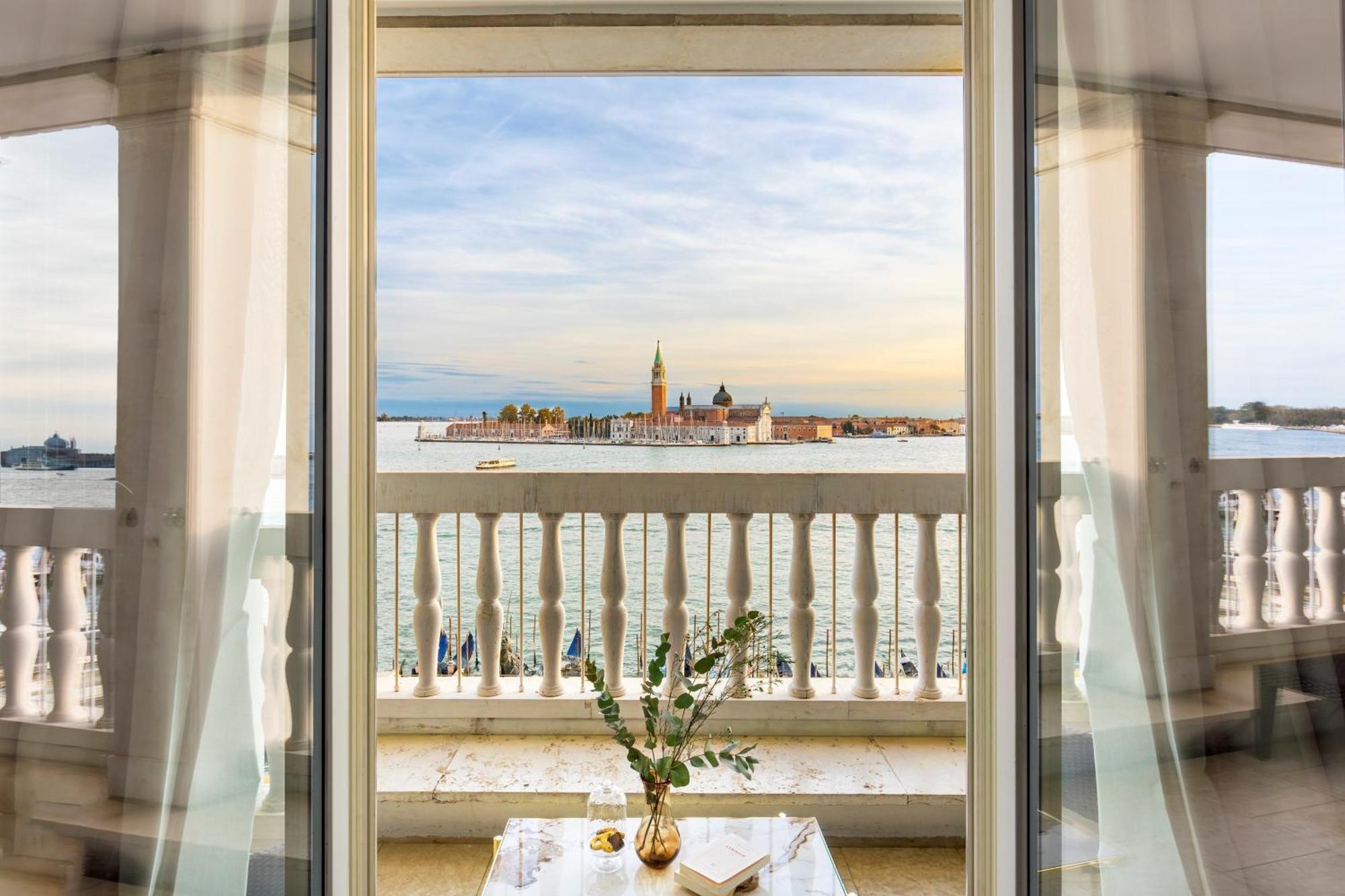 Londra Palace Venezia Exterior foto